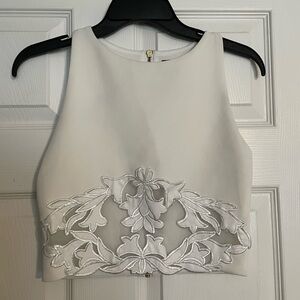 Design Lab size small Elegant White Embroidered Women's Top